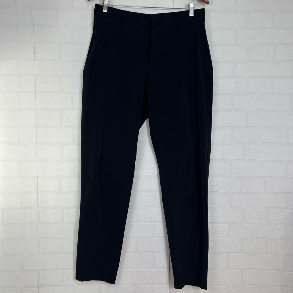 Fabletics Mens The only pant size M Black Stretchy Comfy Golf